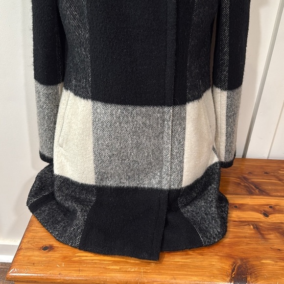 Ivanka Trump Black & White Plaid Wool Blend Pea Coat - Picture 3 of 8
